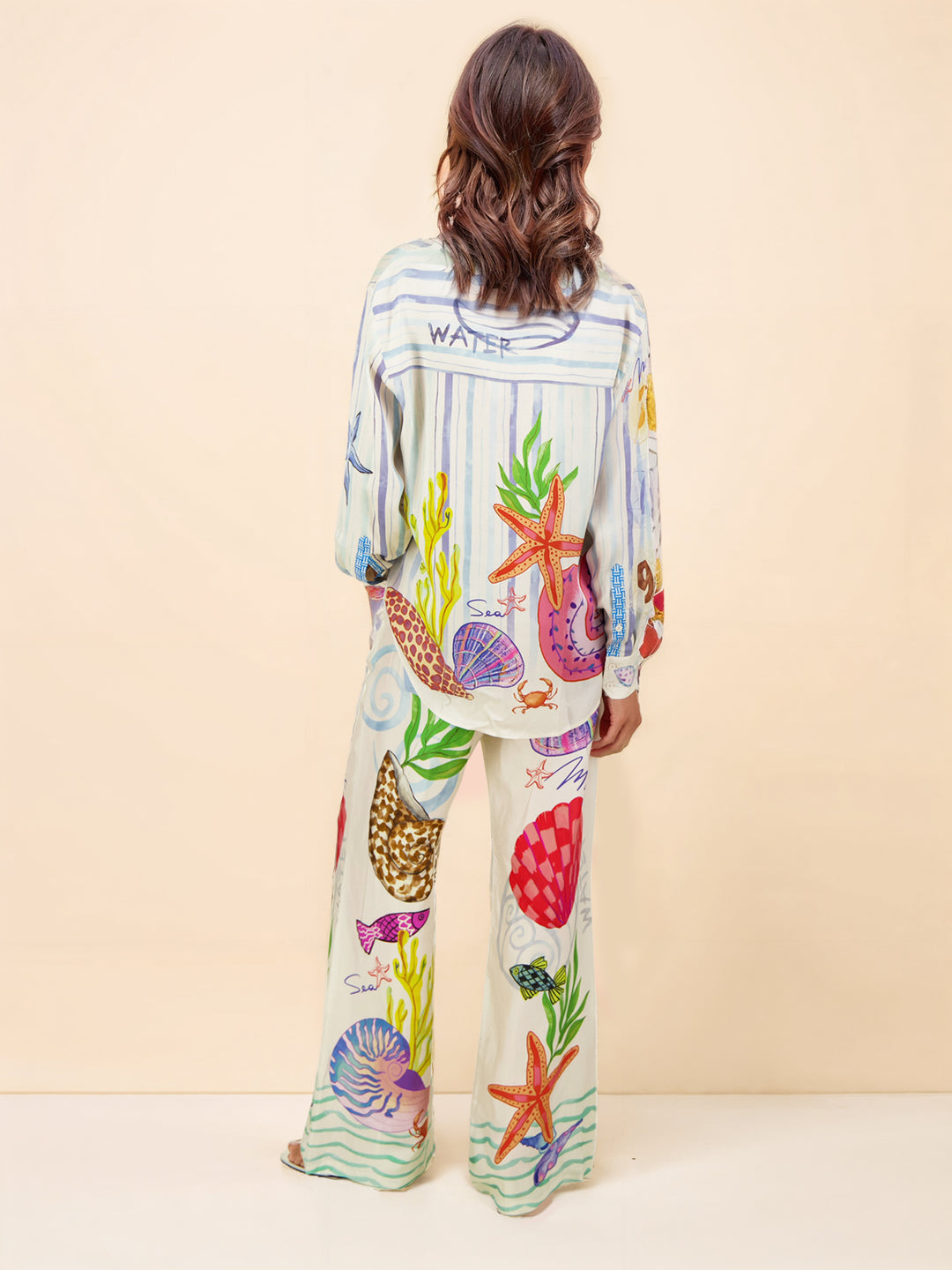 Pantalones con estampado de temática oceánica