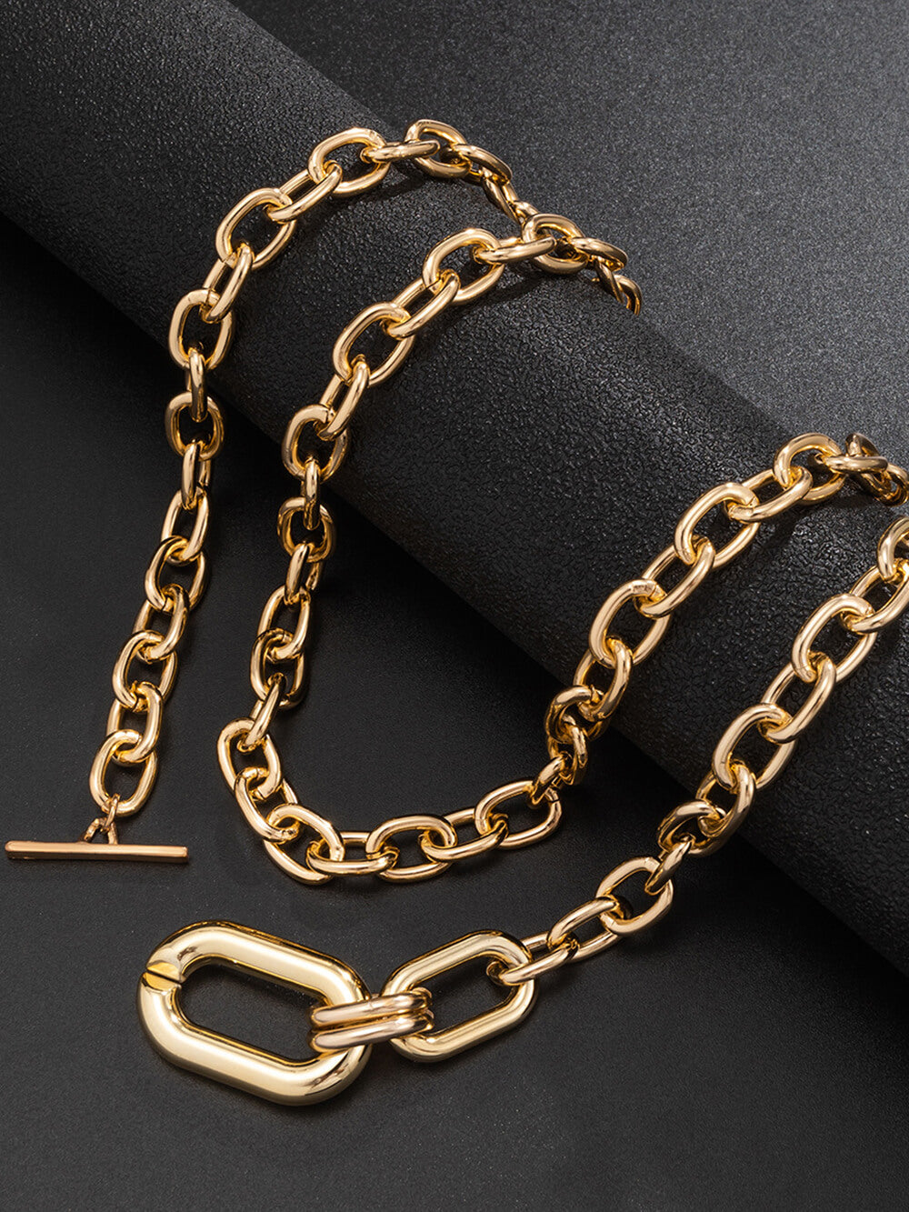 Stilvolle geometrische Halskette mit mehrlagigem Schlüsselbein