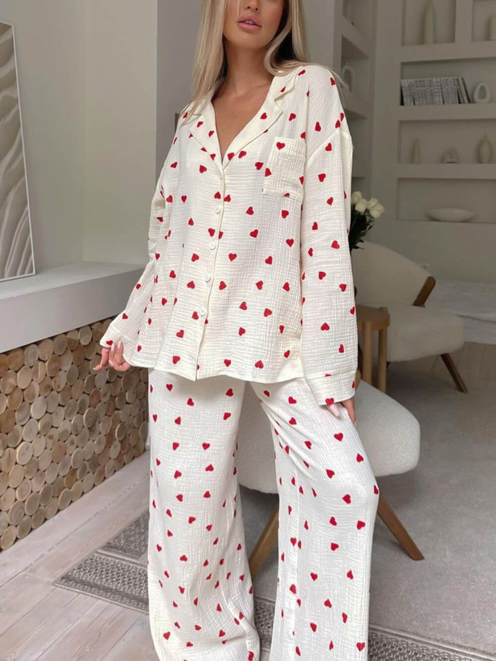 Søt hjerteprint pyjamassett med knapp ned skjorte