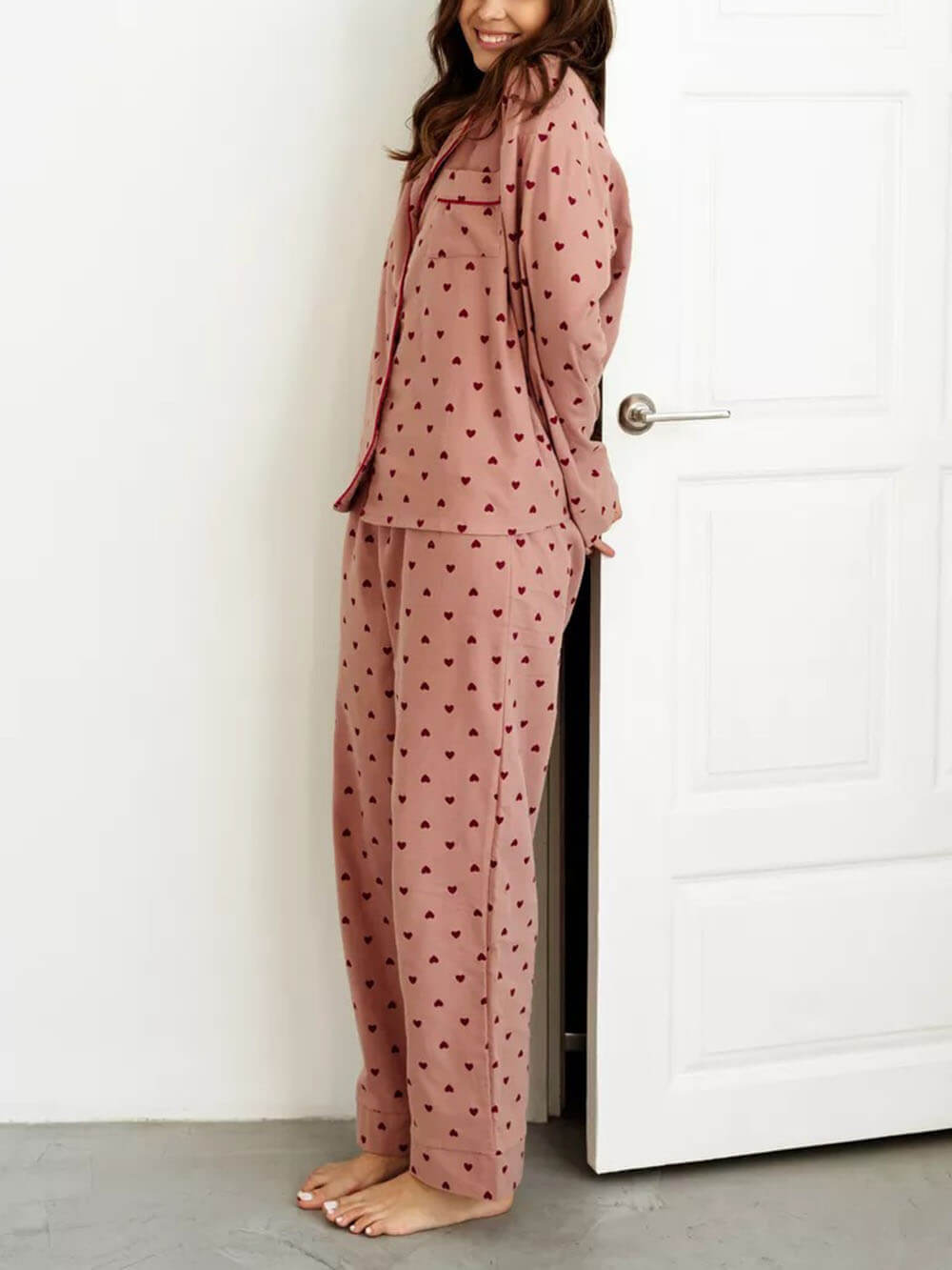 Französisches Pyjama-Set mit Herzmuster und Revers
