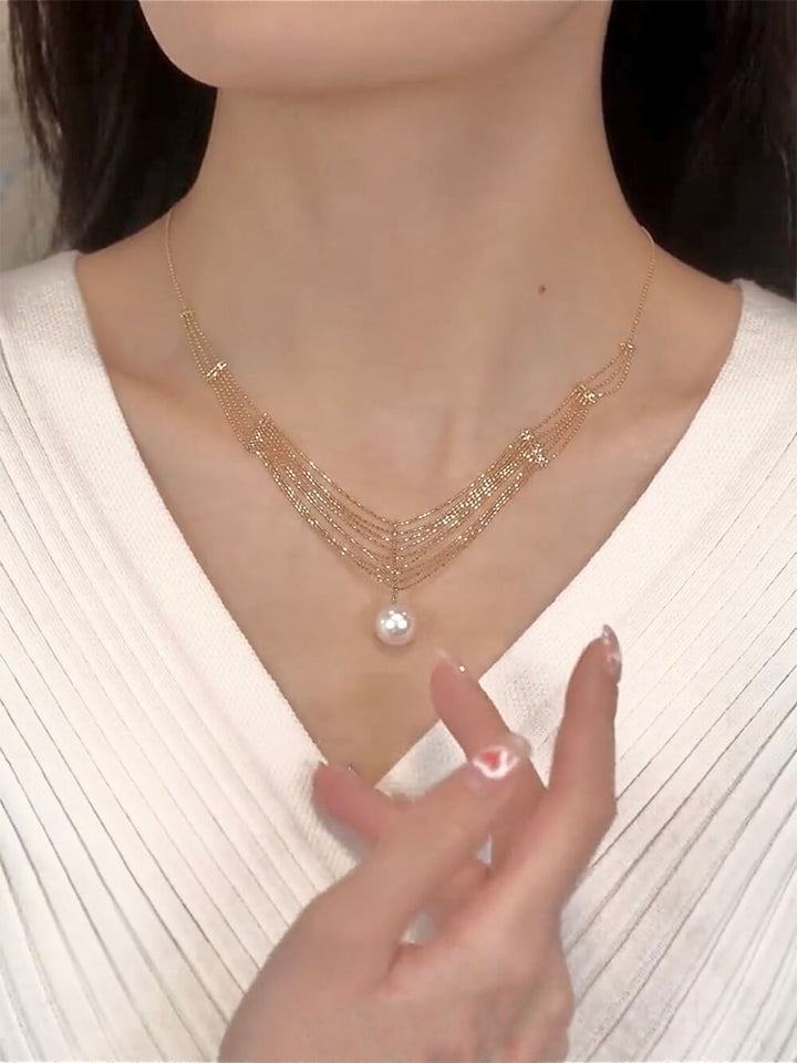 Perlový náhrdelník s límcem