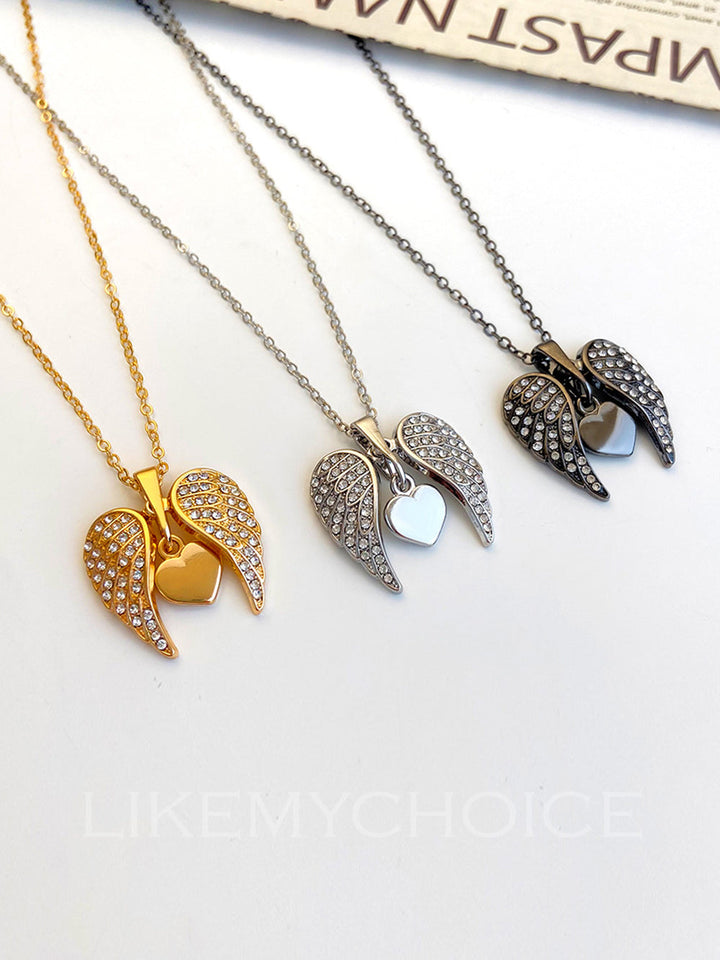 Engelenvleugels met diamanten liefde ketting