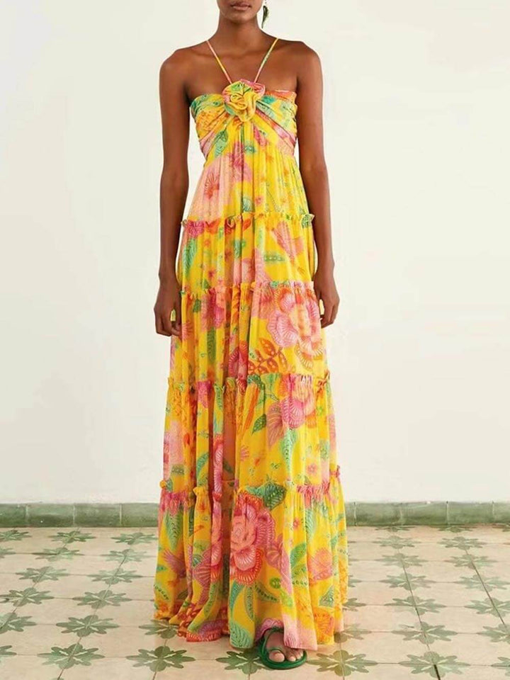 Vestido largo recto sin espalda con diseño floral estampado y cuello colgante