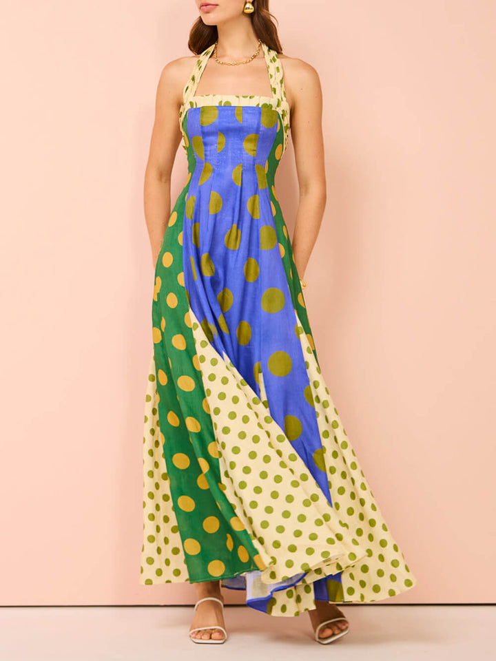 Midi-kjole med etniske karakteristiske polka-prikker