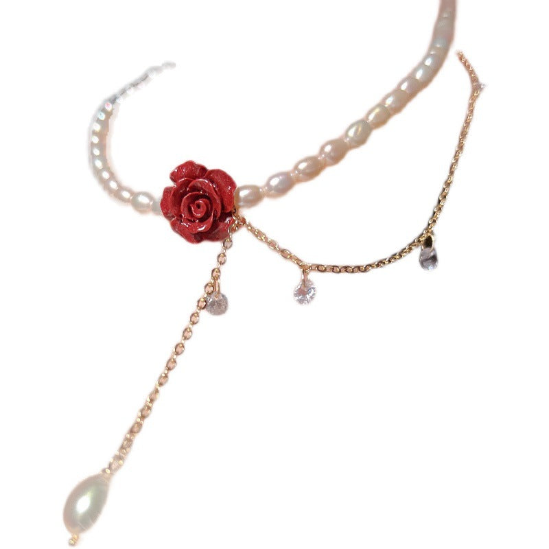 Collar de perlas de flor rosa