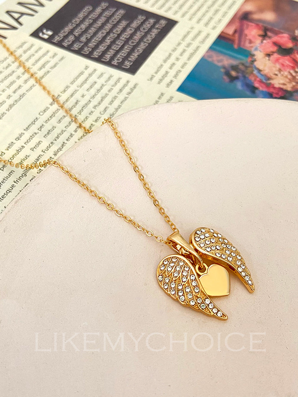 Engelenvleugels met diamanten liefde ketting