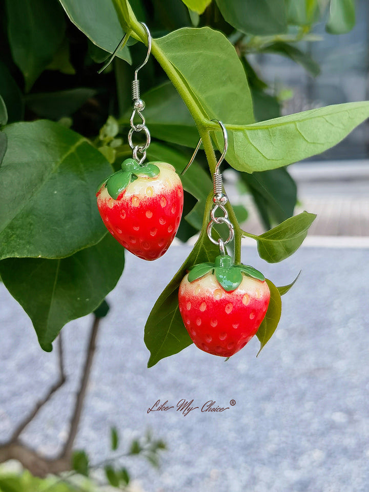 Süße Erdbeer-Tropfen-Ohrringe