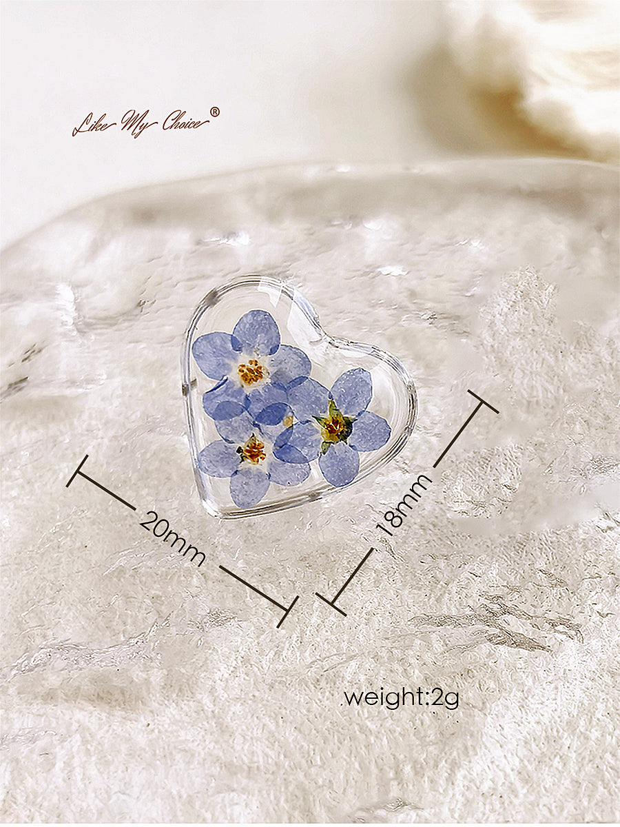 Gepresste Blumenohrringe – herzförmige Vergissmeinnicht-Blume