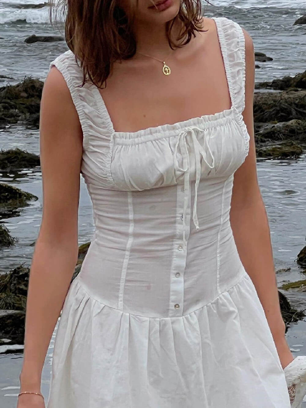 Mouwloze slim-fit midi-jurk met vierkante hals