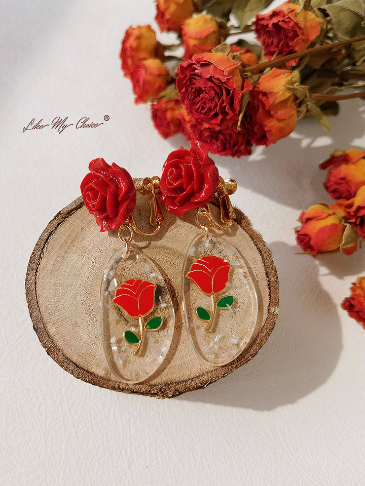 Viktoriaaniset romanttiset punaisen ruusun korvakorut