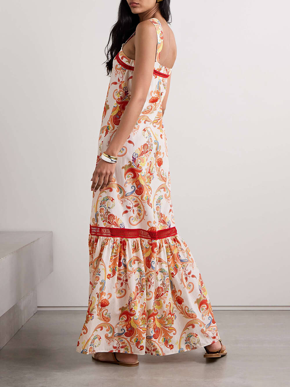 Moderne udsøgt Paisley Maxi-kjole med hæklet trim