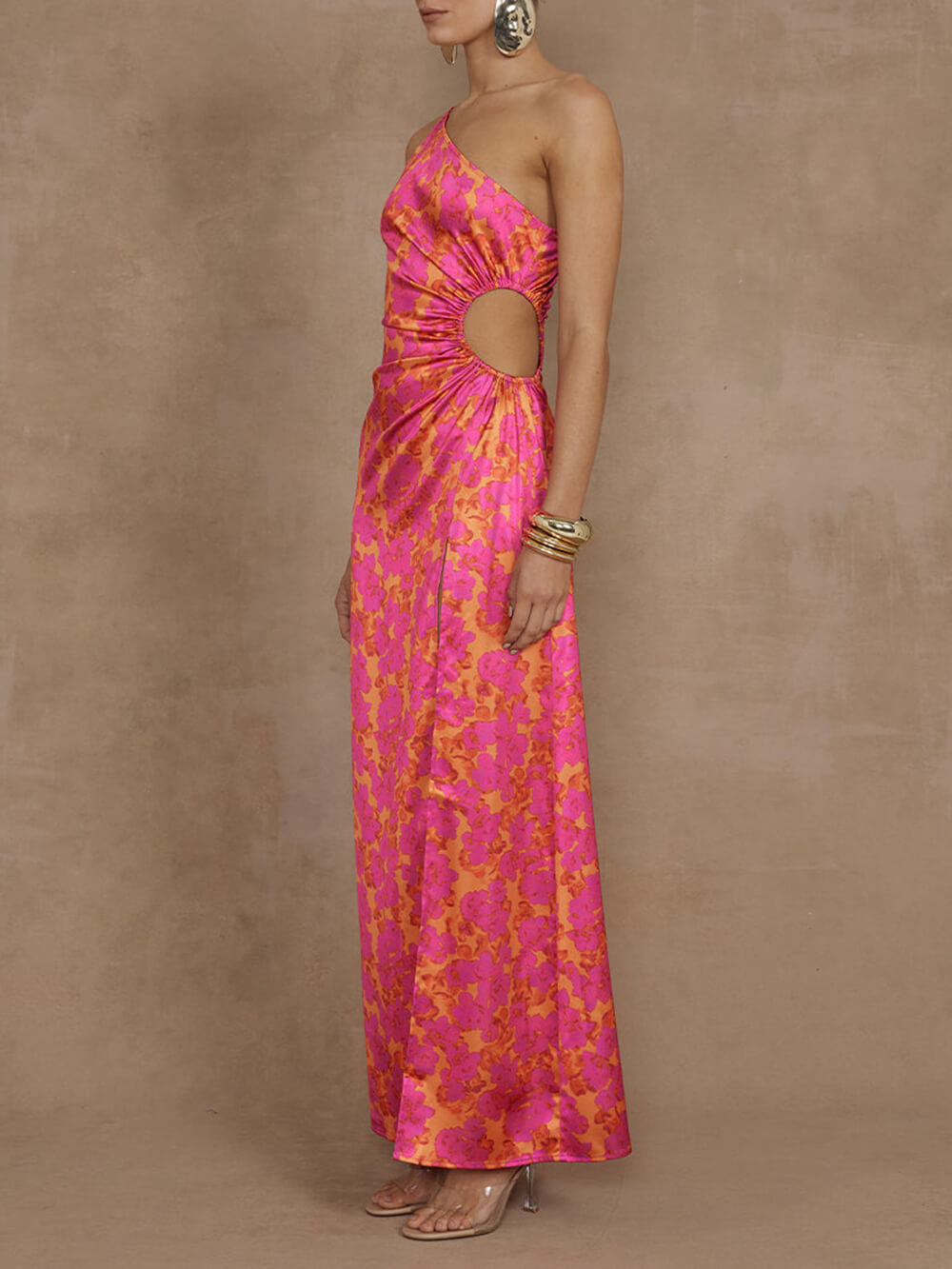 Maxi-jurk met bloemenprint en één schouder, elastische snit en split