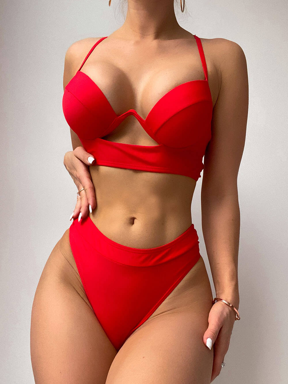 Sexy Bikini-Set in Volltonfarbe mit Hohlsaum