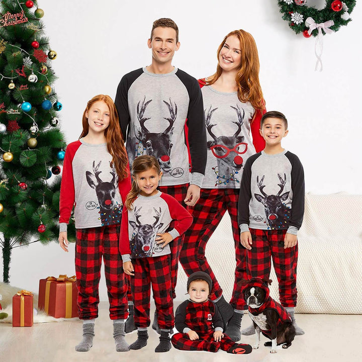 Conjunto de pijamas navideños con estampado de ciervos a cuadros a juego para familia