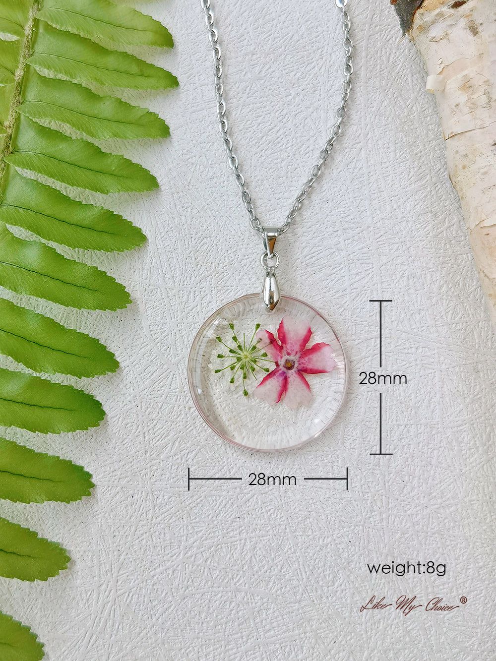 Queen Anne Lace Pink Mallows Flower Botanical Pendant Circle Halskette