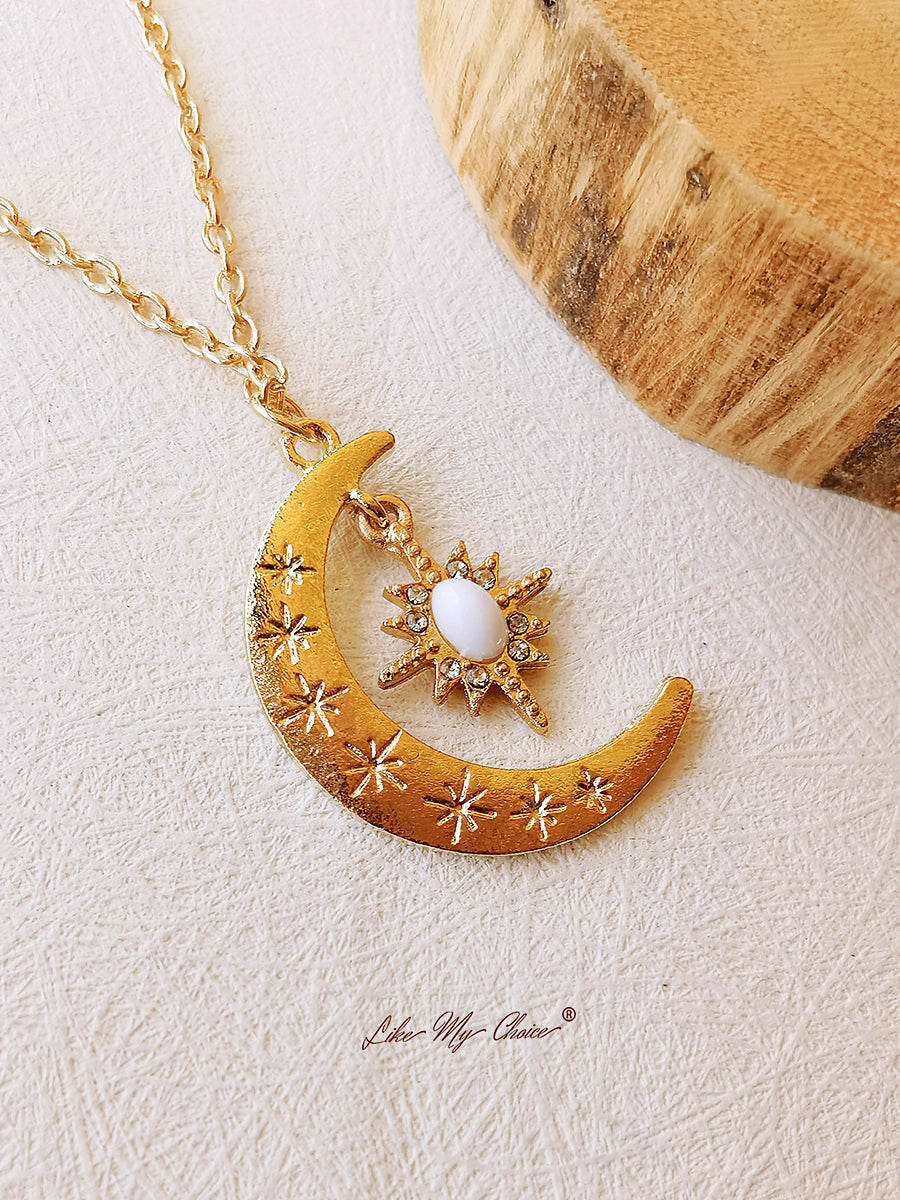 Bohemian Moon & Star Opal Halsband