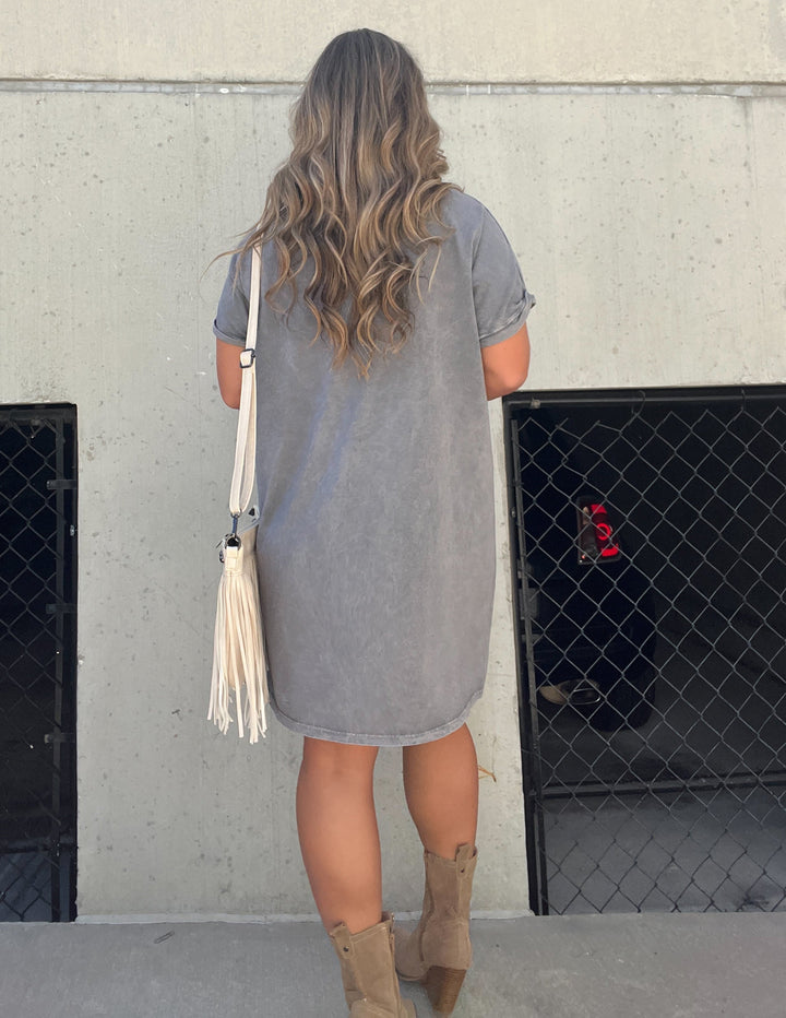 Φόρεμα με γραφικό μπλουζάκι Nashville Mineral Washed
