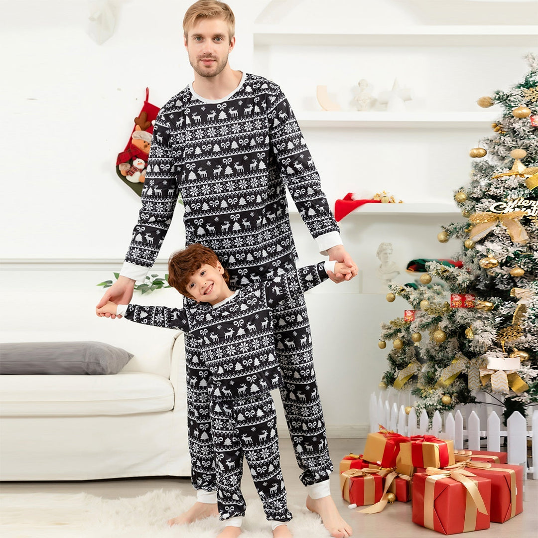 Jul sort-hvid print familie matchende pyjamas sæt