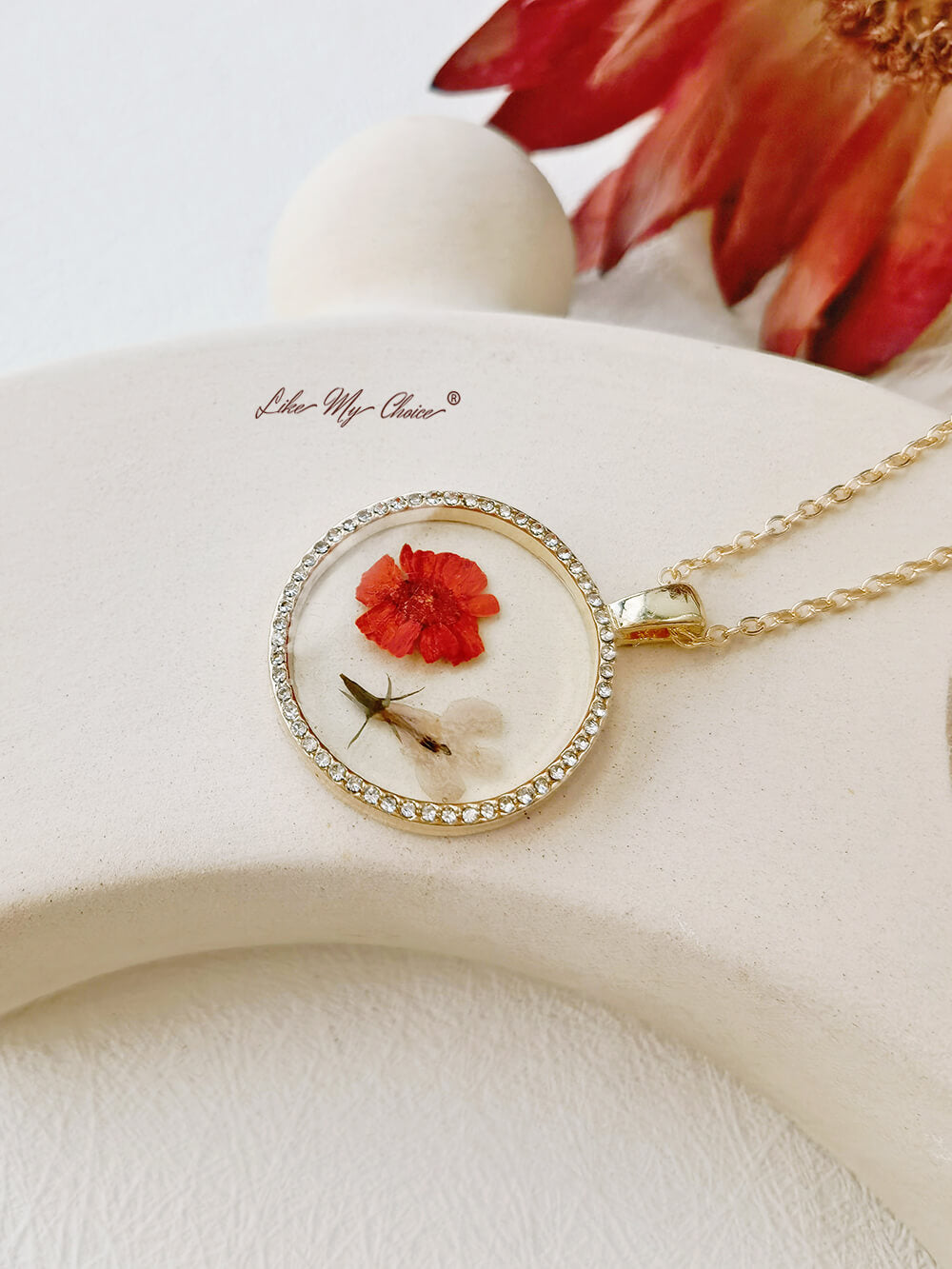 Květinový kulatý křišťálový náhrdelník s přívěskem
