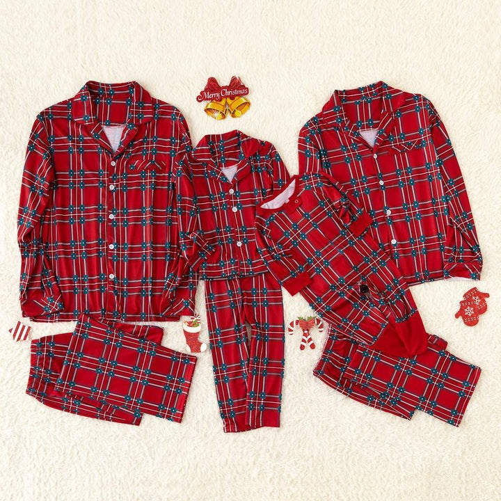 Passende Familien-Pyjamas-Sets mit weihnachtlichem Karo-Revers