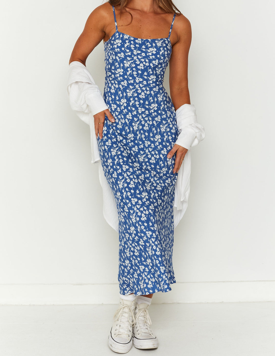 Robe midi bleue à fleurs Delphine