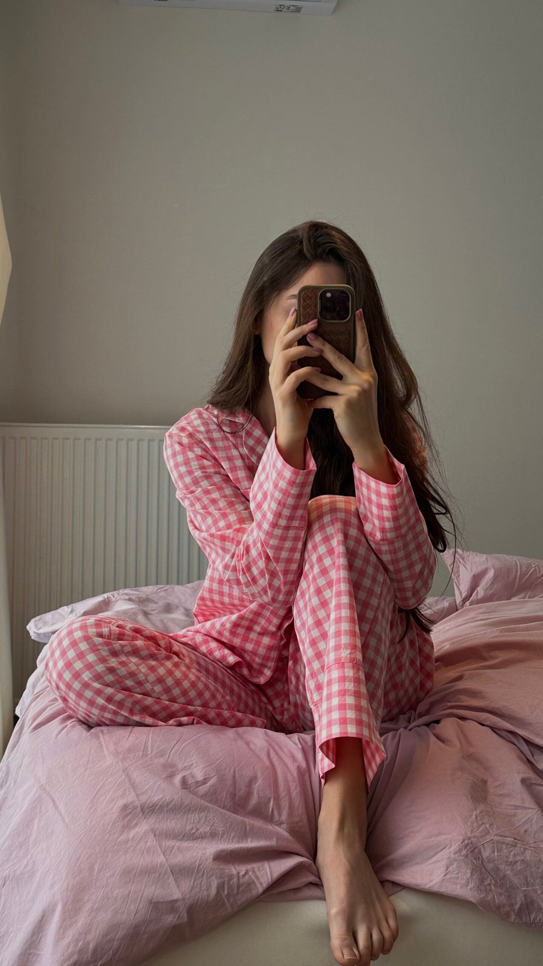 Rosa kariertes, lockeres Pyjama-Set