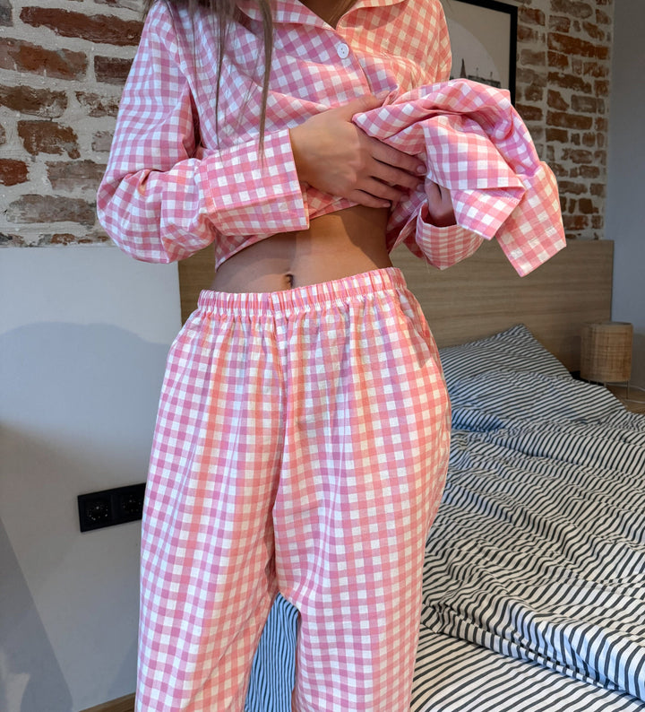Rosa kariertes, lockeres Pyjama-Set