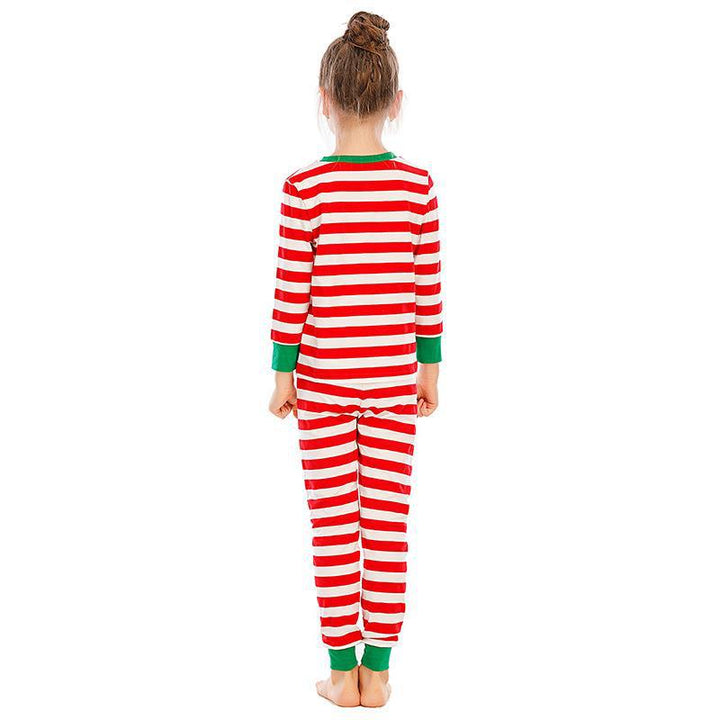 Conjunto de pijama a juego familiar con cuello verde a rayas rojas y blancas