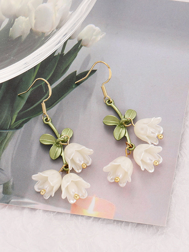 Schattige oorbellen met kwastjes - Tulpen strik witte sprookjesbloemen