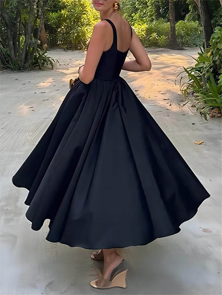 Stijlvolle en elegante off-shoulder strapless mouwloze mixi-jurk