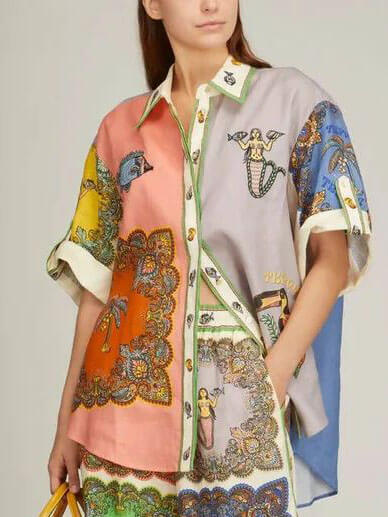 Camisa con botones y estampado floral de satén paisley