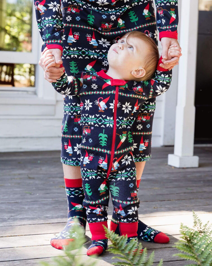 Lindos conjuntos de pijamas a juego familiares con estampado de Papá Noel y copo de nieve