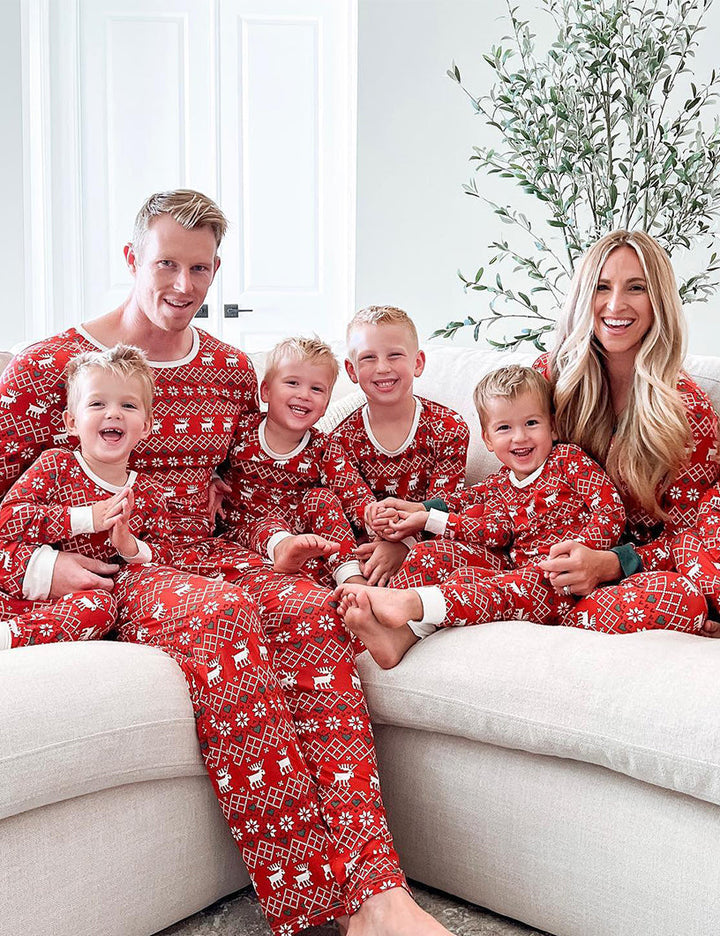 Pyjama assorti familial avec élan de Noël